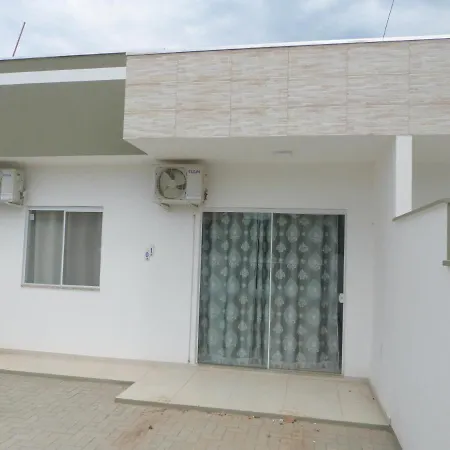 Curta Praia De Armacao Casa Hortensia Penha  Exterior photo