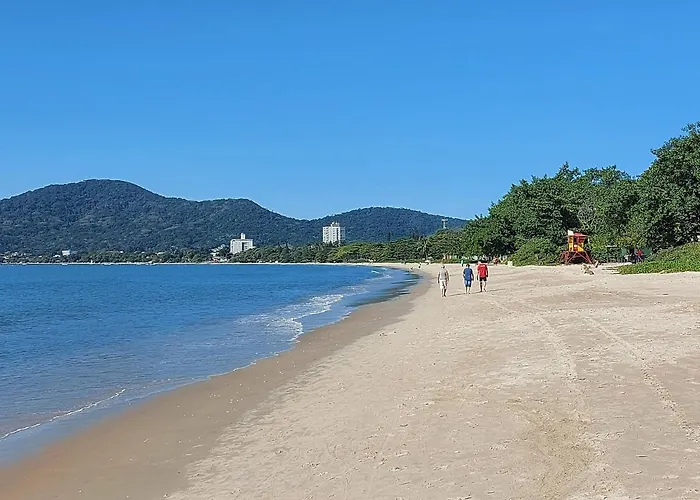 Curta Praia De Armacao Casa Hortensia